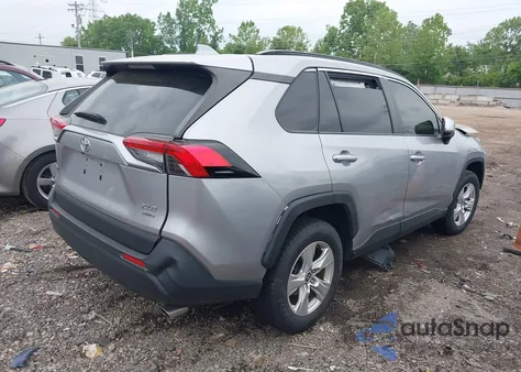 2020 Toyota Rav4 Xle z USA, uszkodzony, nr VIN JTMP1RFV9LD053179